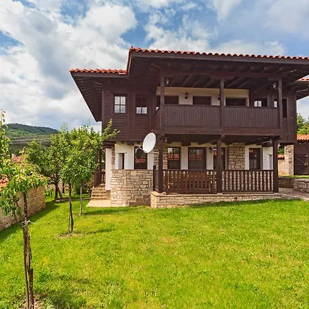 Complex Rayuvski 招待所 Rayuvtsi