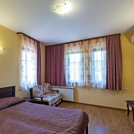 招待所 Complex Rayuvski 4*