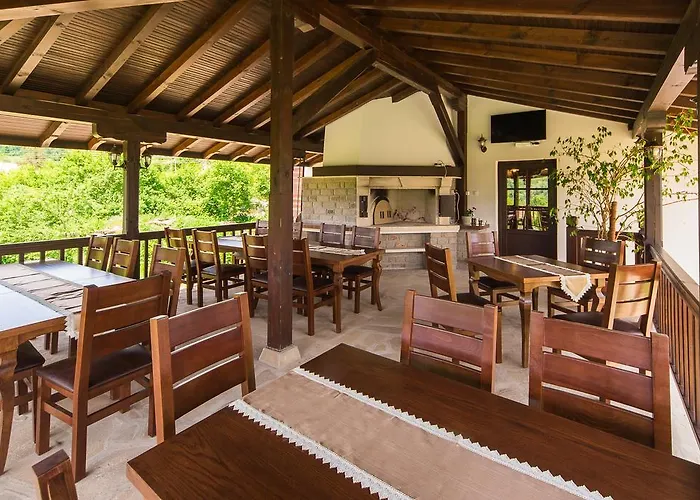 Complex Rayuvski Penzion Rayuvtsi